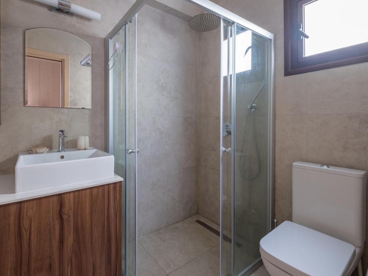 Sanders Aqua Park Resort - Precious 3-Bedroom Holiday Home With Shared Pool Limassol Exteriör bild
